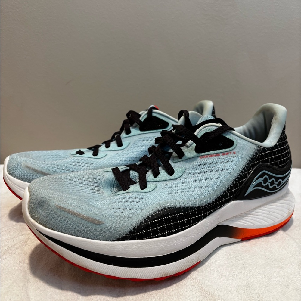Saucony Endorphin Shift 2 Running Shoes Powder/Scarlet size 10.5 women
